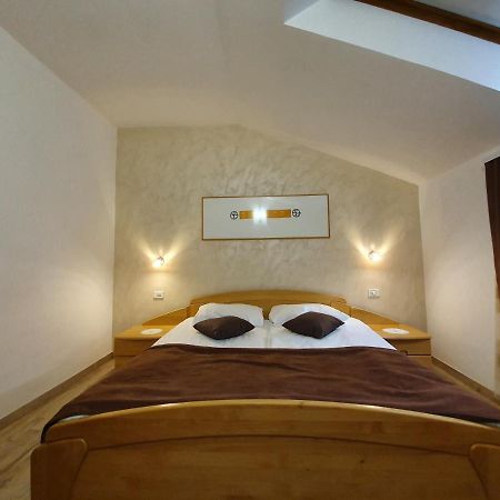 קובאריד Restaurant And Rooms Kotlar מראה חיצוני תמונה