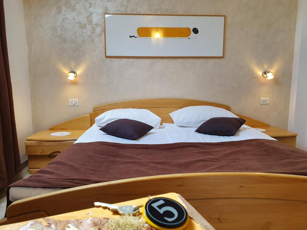 קובאריד Restaurant And Rooms Kotlar מראה חיצוני תמונה