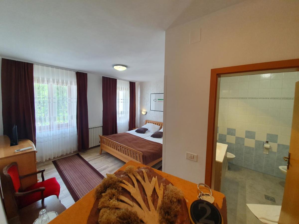 קובאריד Restaurant And Rooms Kotlar מראה חיצוני תמונה